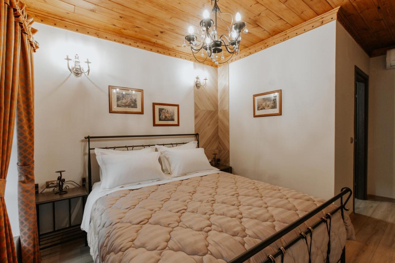 Hotel Ss Kekezi Gjirokastër Екстериор снимка