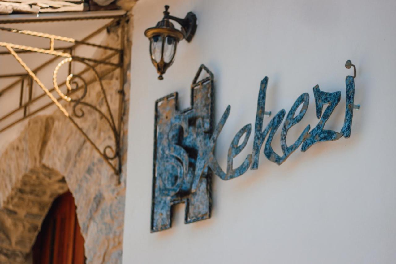 Hotel Ss Kekezi Gjirokastër Екстериор снимка