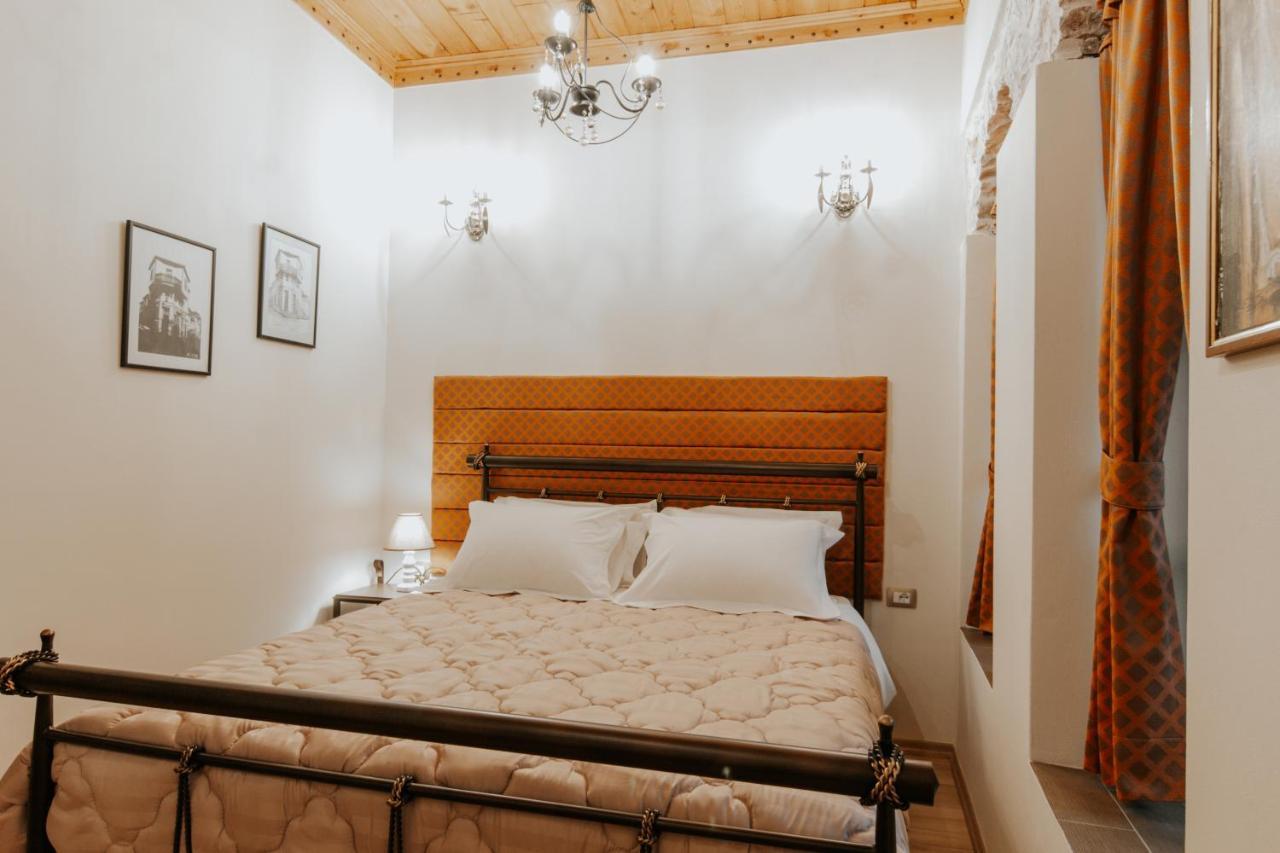Hotel Ss Kekezi Gjirokastër Екстериор снимка