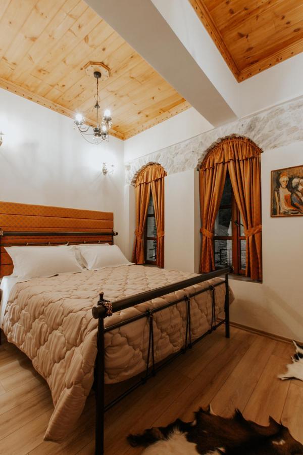Hotel Ss Kekezi Gjirokastër Екстериор снимка