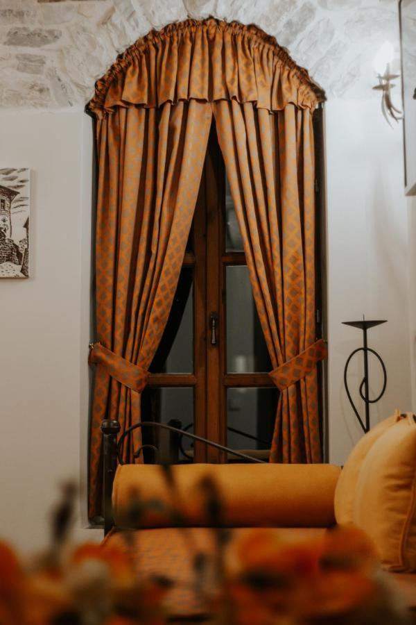 Hotel Ss Kekezi Gjirokastër Екстериор снимка