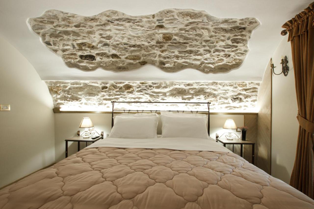 Hotel Ss Kekezi Gjirokastër Екстериор снимка