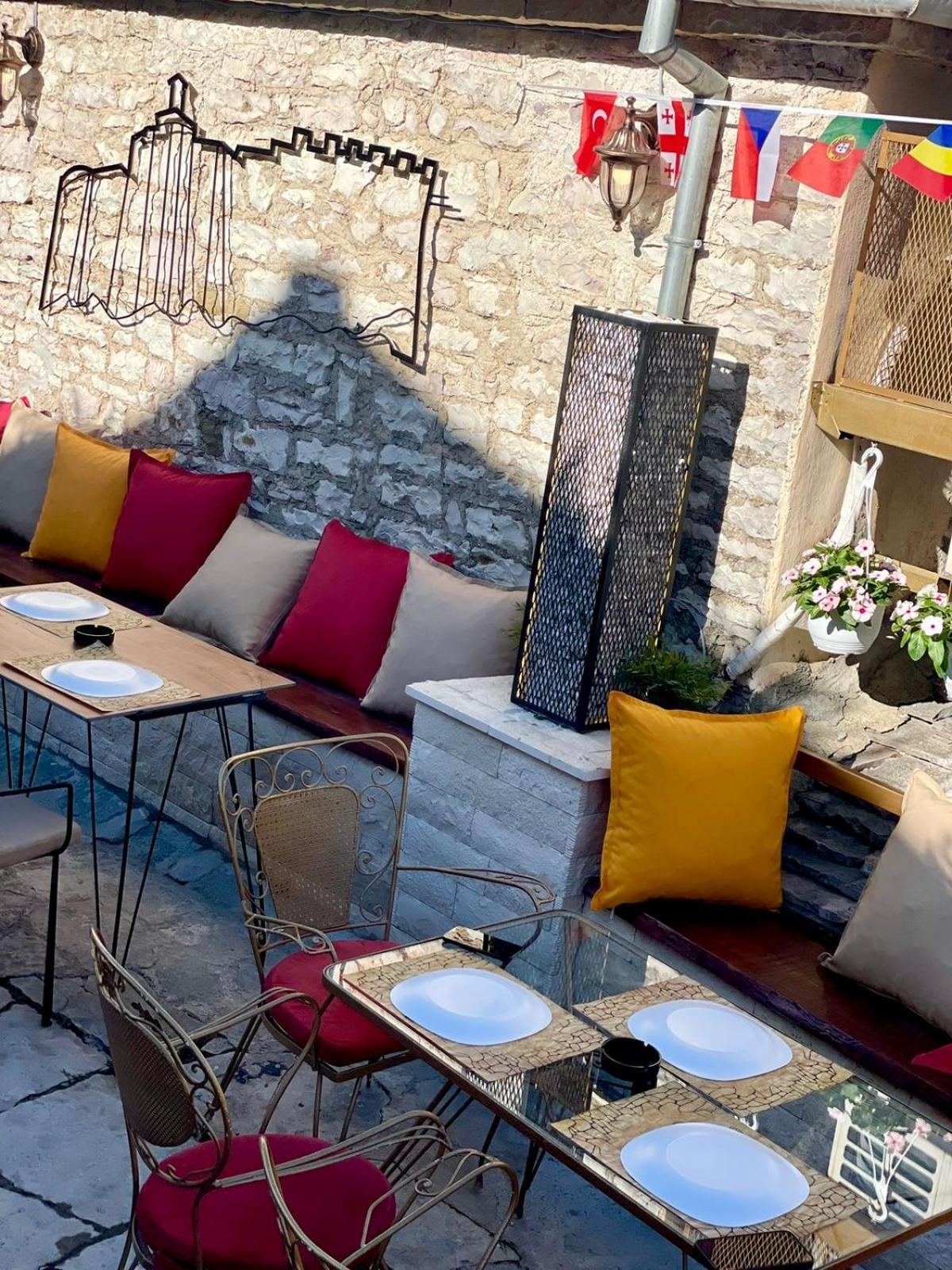 Hotel Ss Kekezi Gjirokastër Екстериор снимка